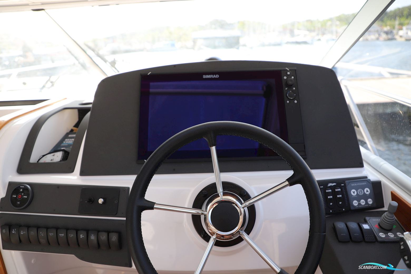 Begagnad Aquador 28 HT -21