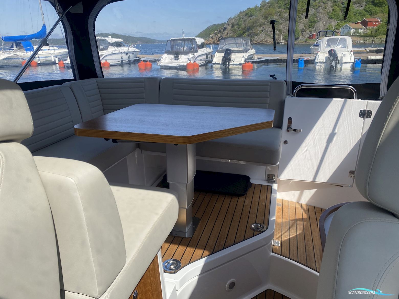 Begagnad Aquador 28 HT -22