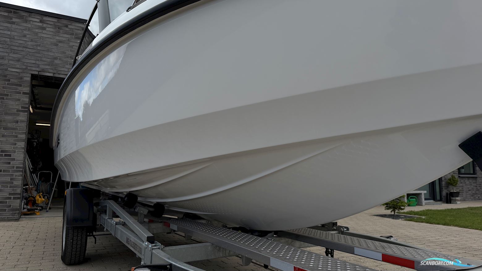 Bella 550 BR
