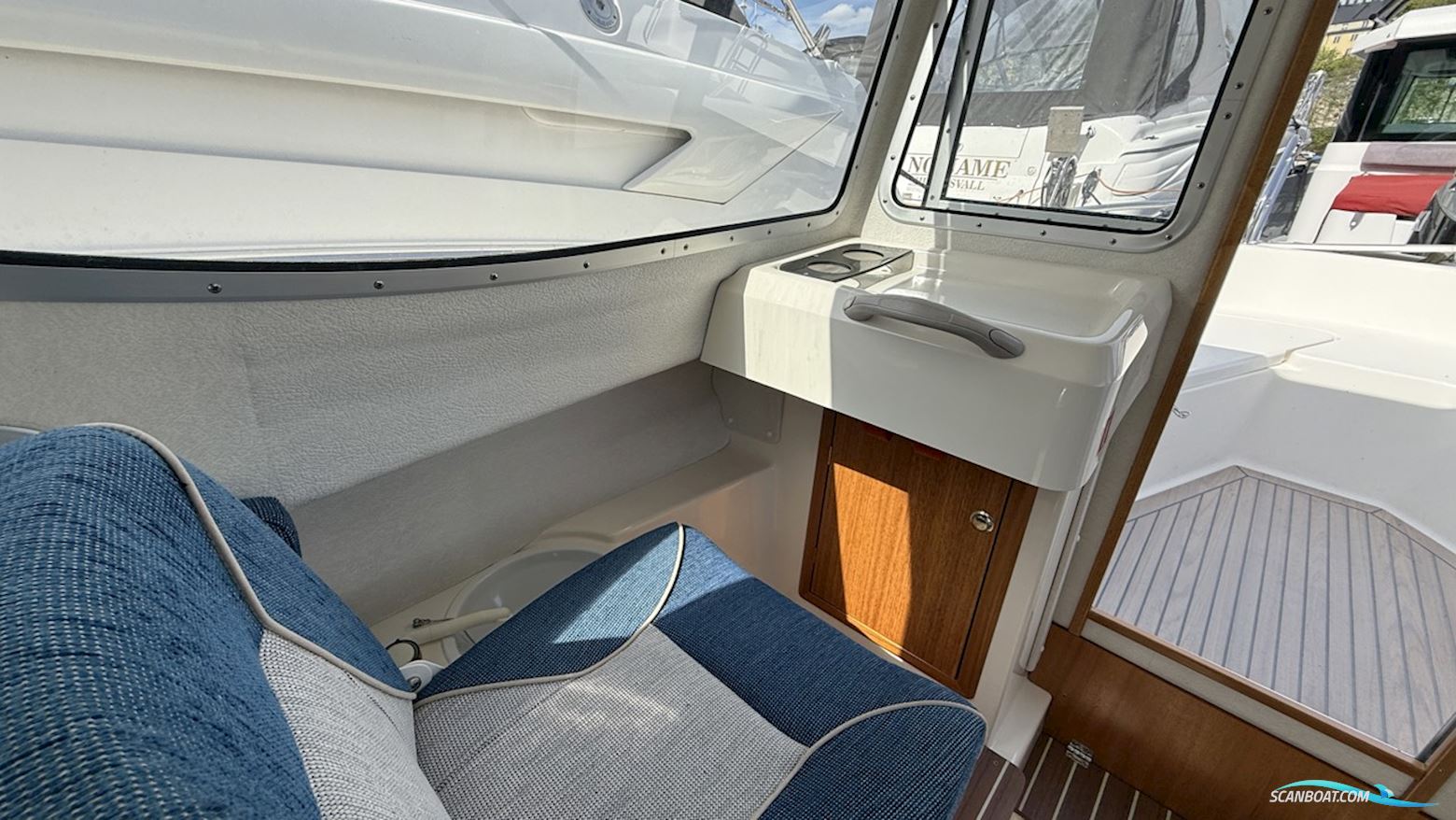 Bella 580 C