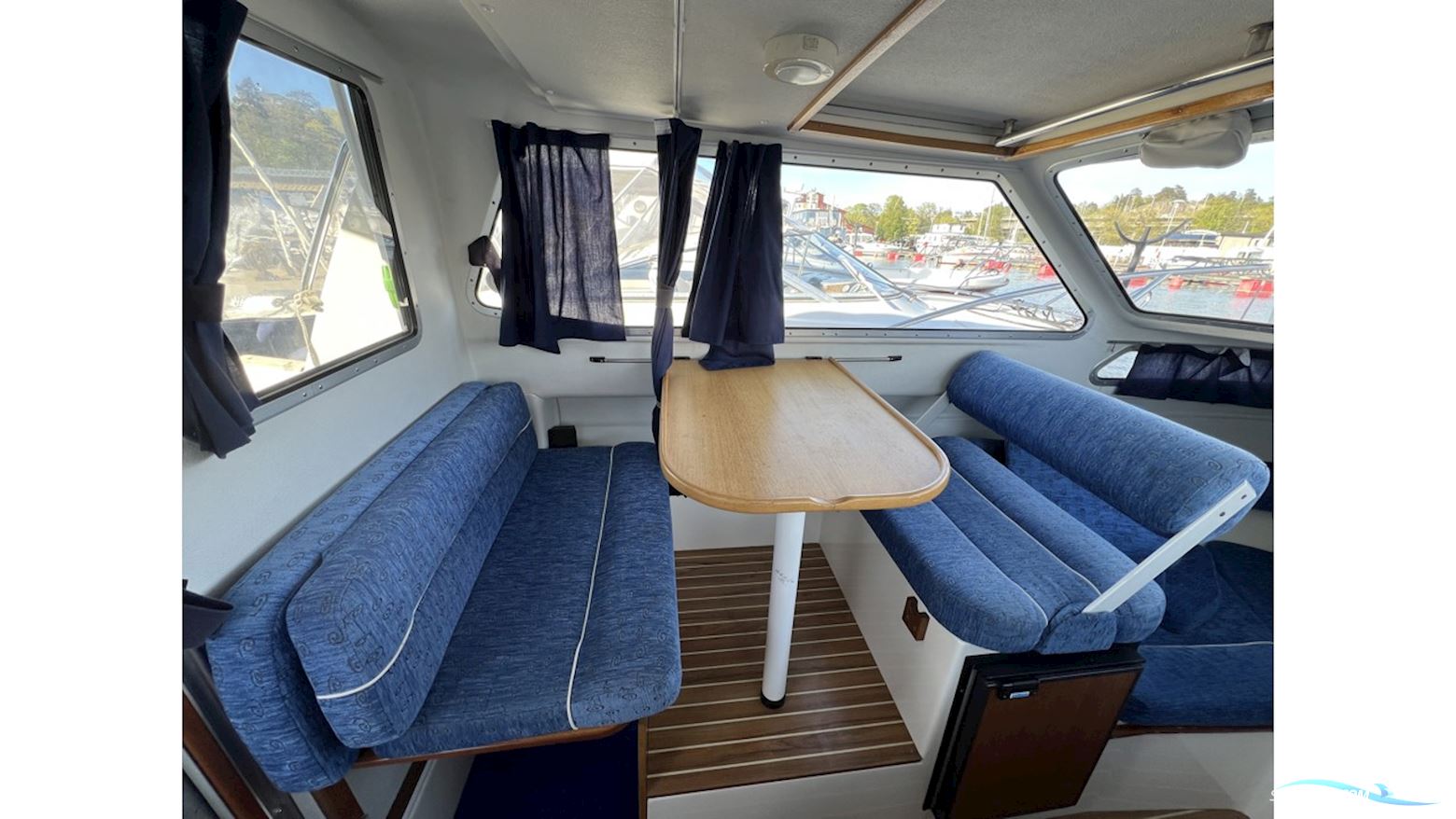 Bella 703