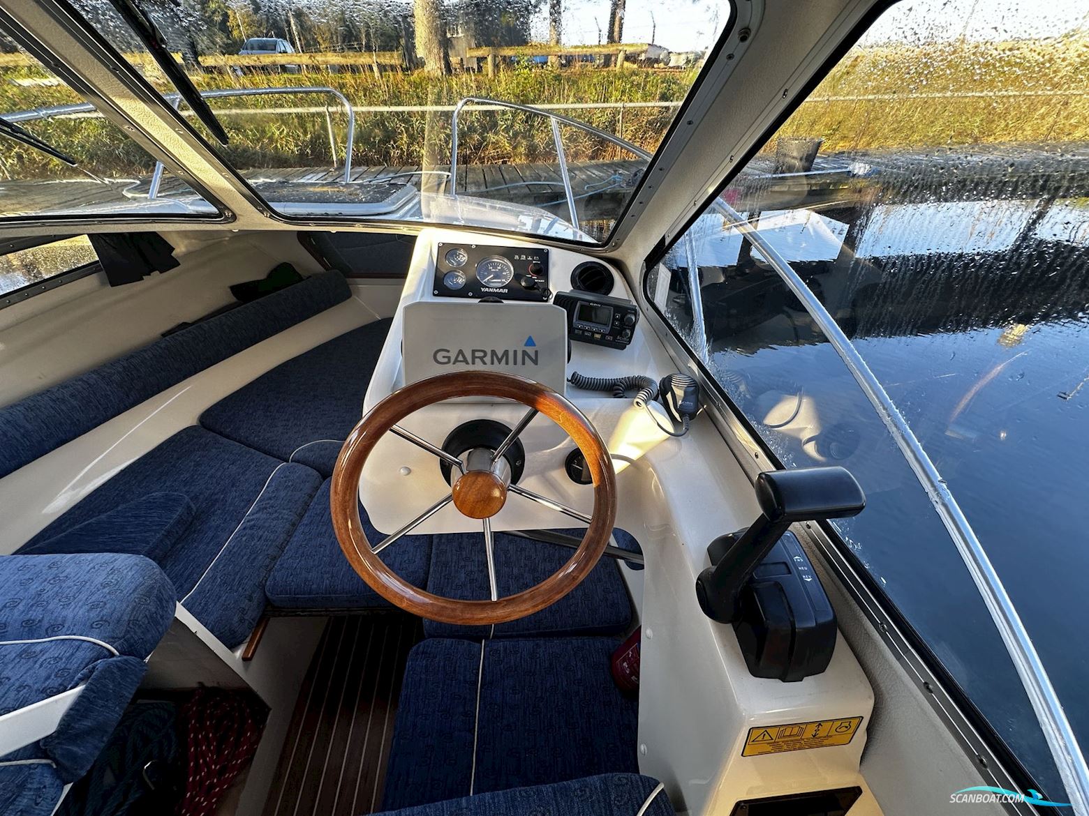 Bella 703