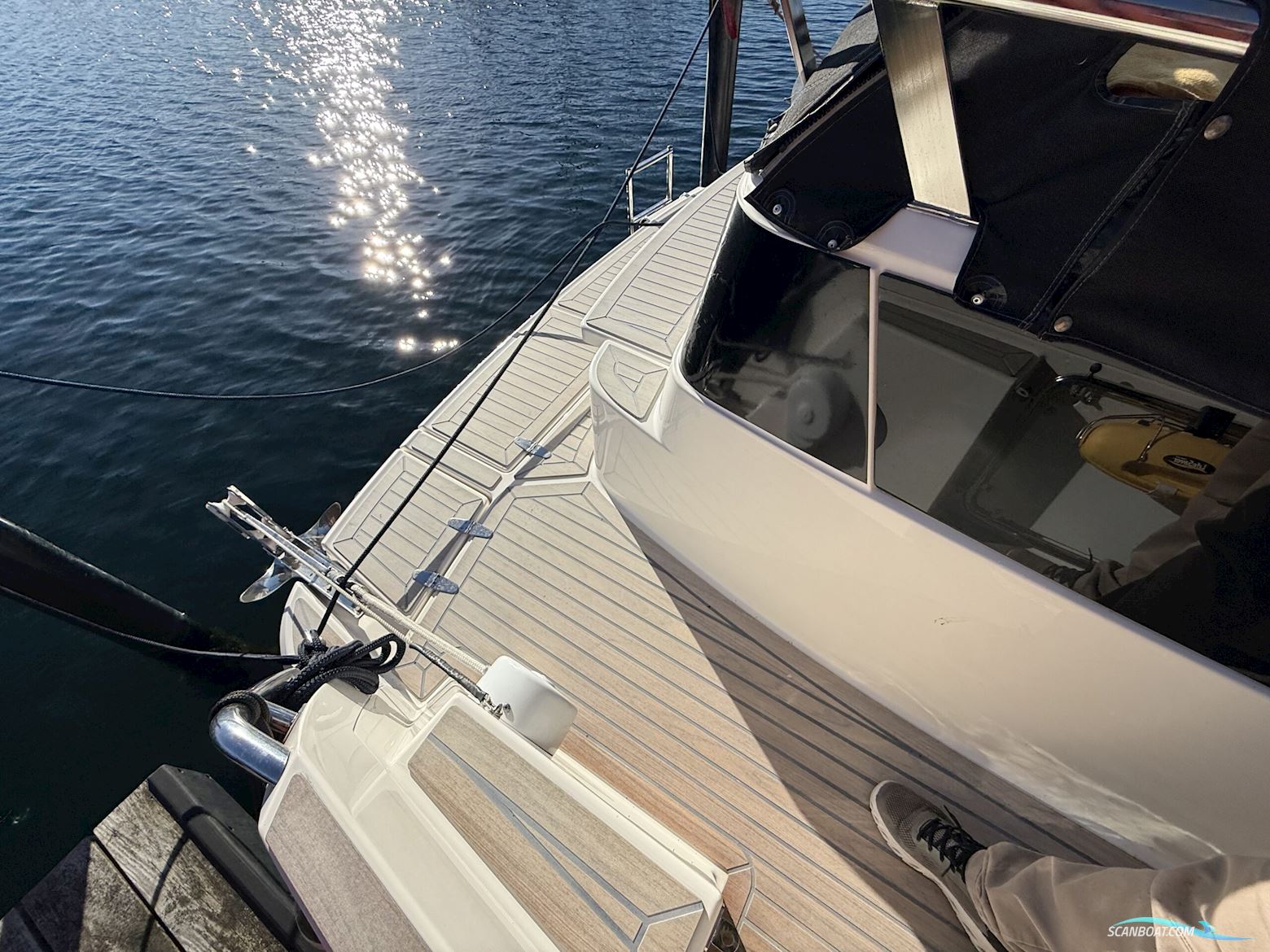 Bella 9000 Utroligt Rummelig Familiebåd