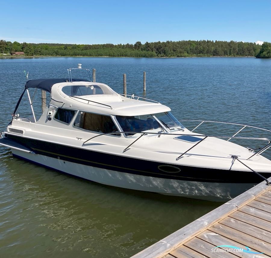 Bella Falcon 26 Motorboot 2004, mit Mercruiser 5.0 MPI, med slutet kylsystem. motor, Sweden