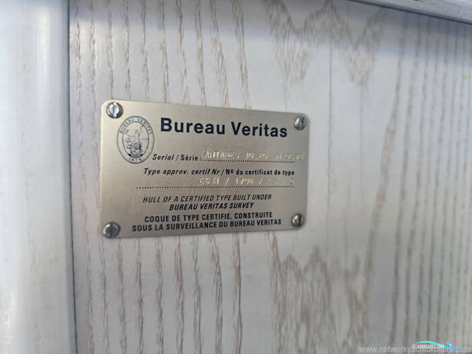 Beneteau Antares 10.20