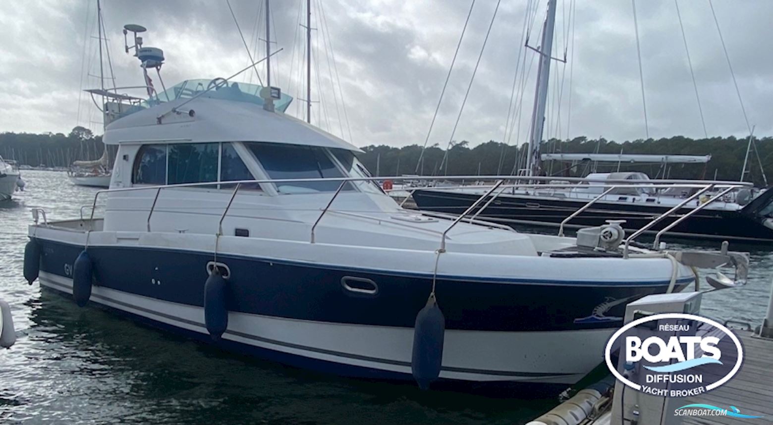 Beneteau Antares 10.80 Motorboot 2005, mit Volvo motor, Frankreich