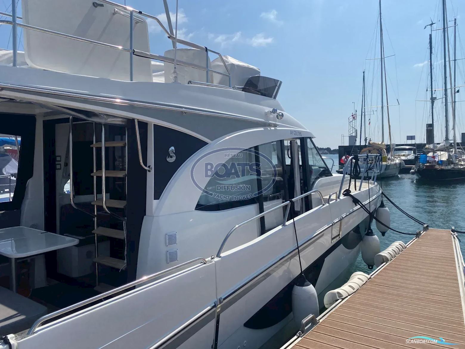 Beneteau Antares 11 Flybridge