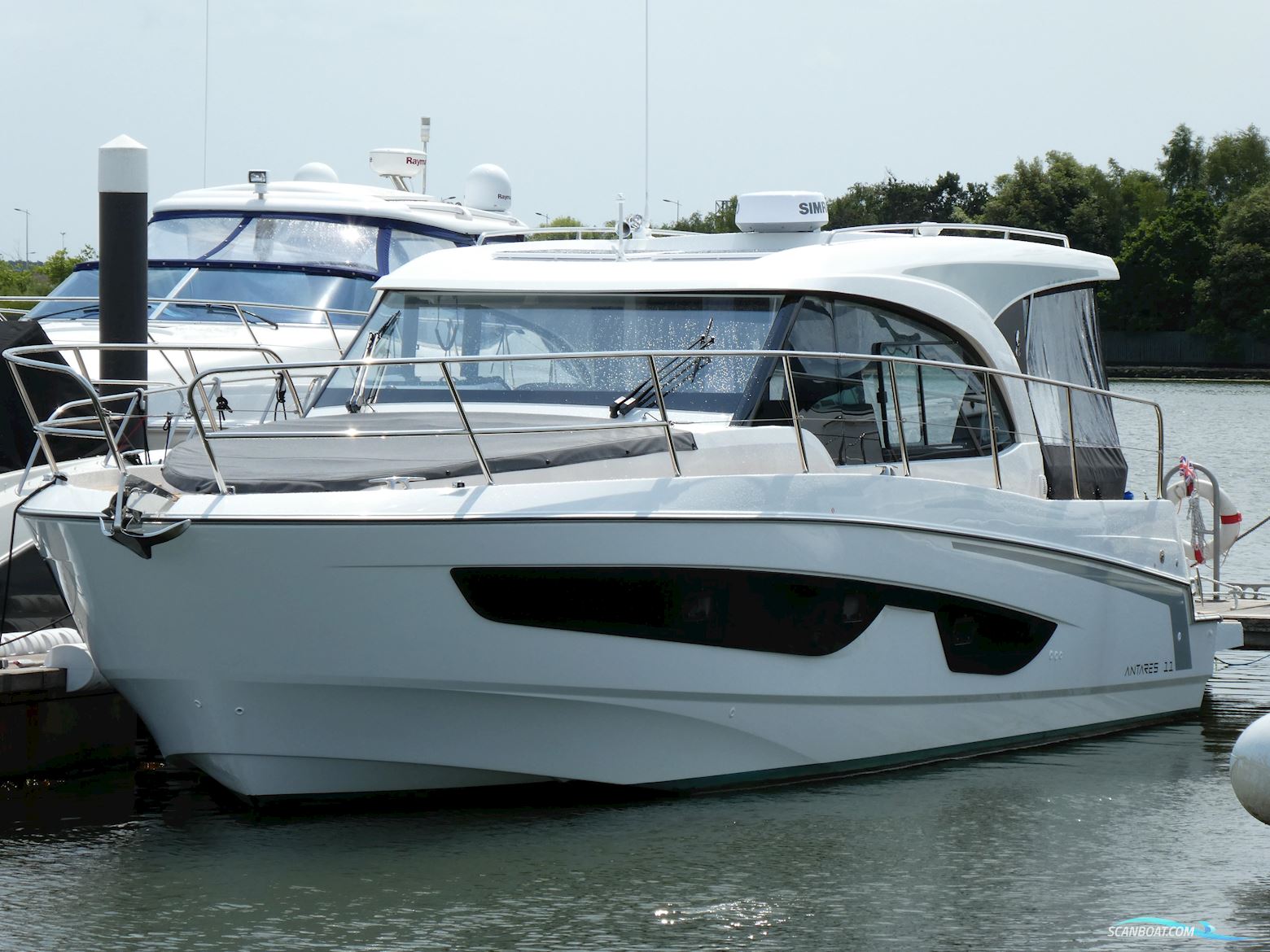 Beneteau Antares 11 OB Motorboot 2023, mit Mercury Verado motor, England