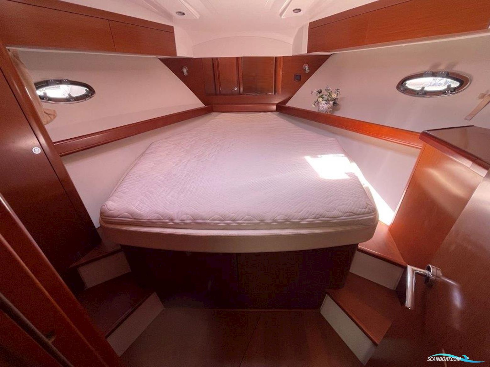 Bénéteau Antares 12