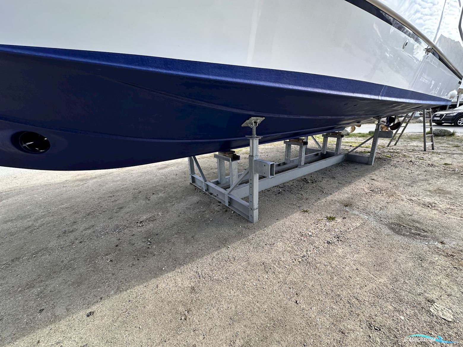 Bénéteau Antares 12