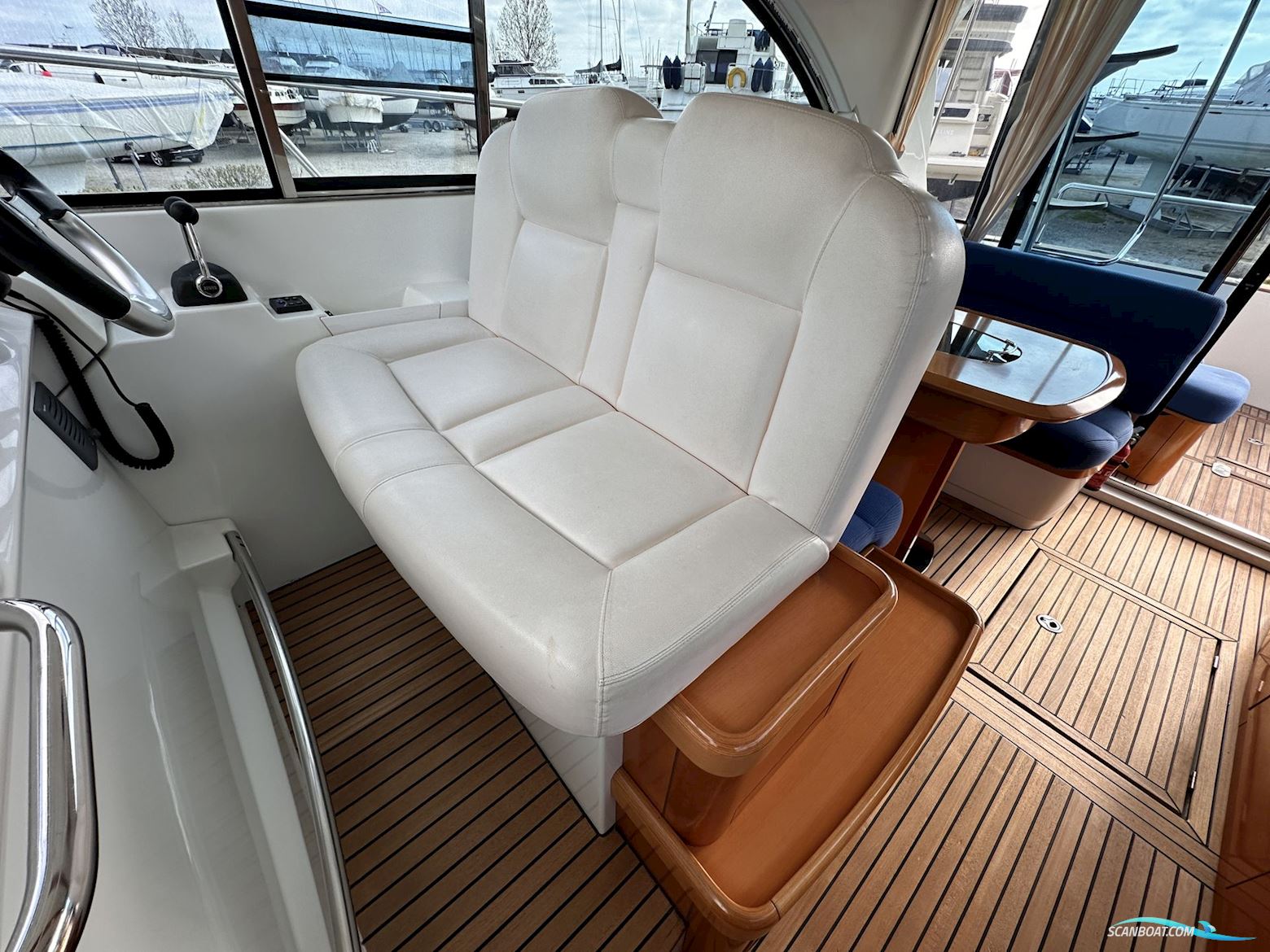 Bénéteau Antares 12