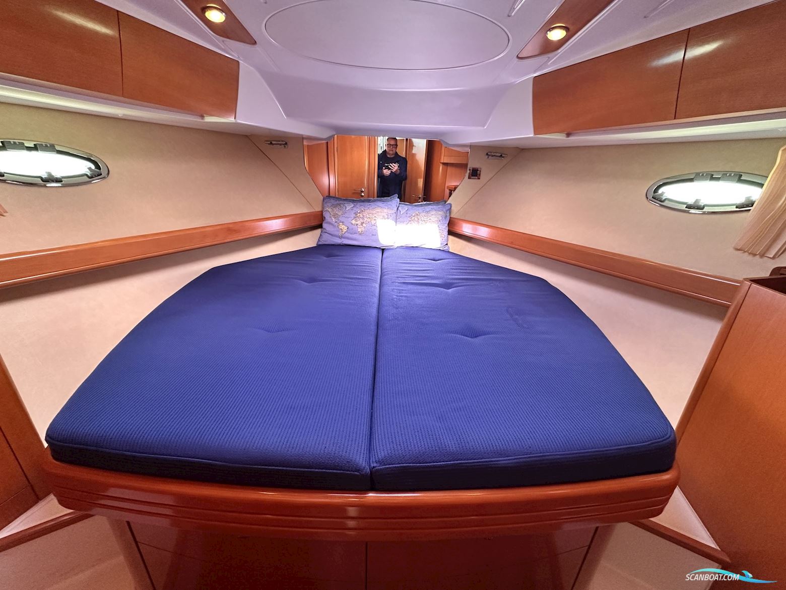 Bénéteau Antares 12