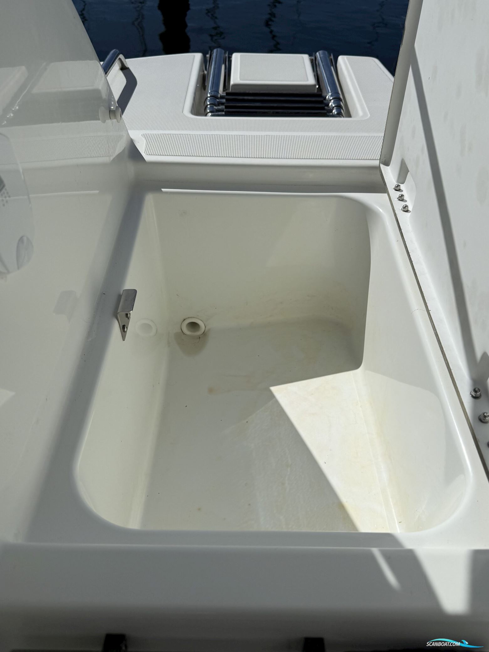 Beneteau Antares 7