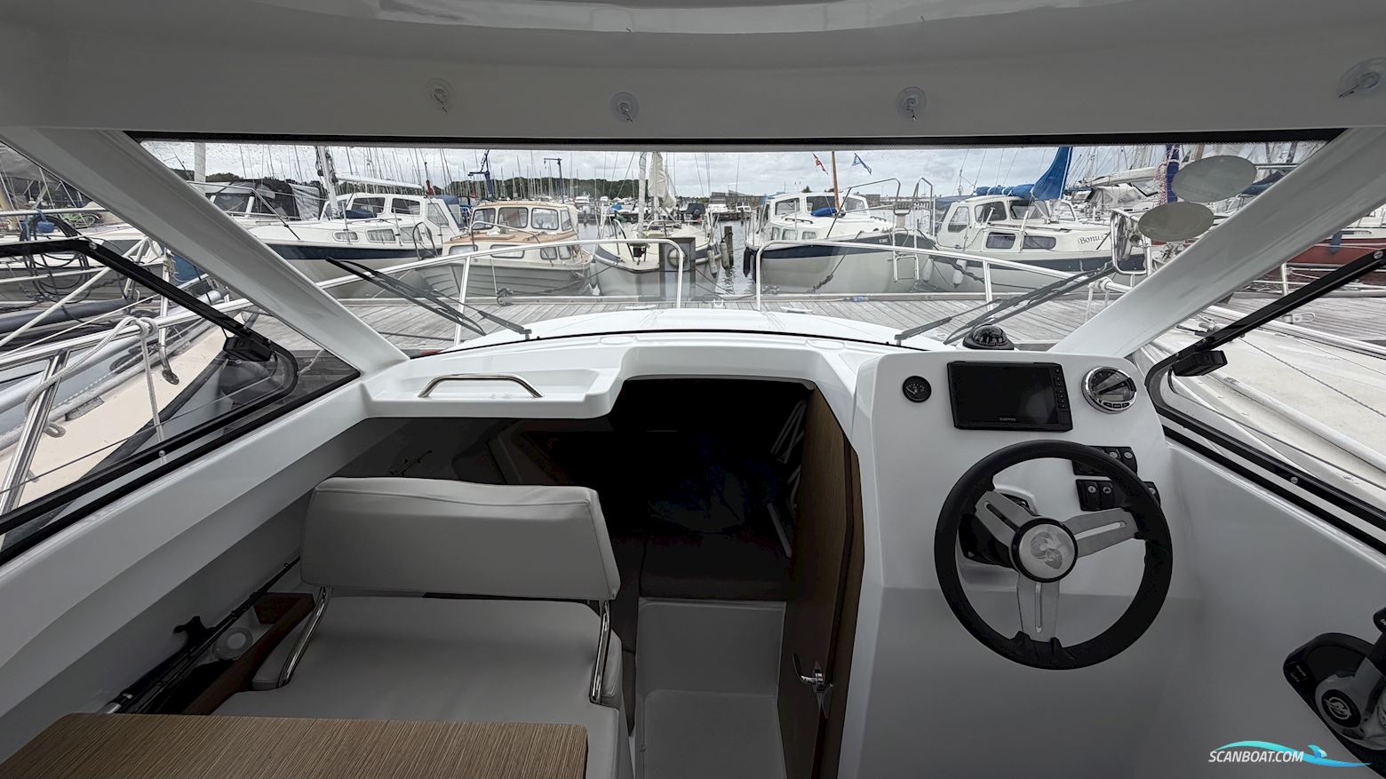 Beneteau Antares 7