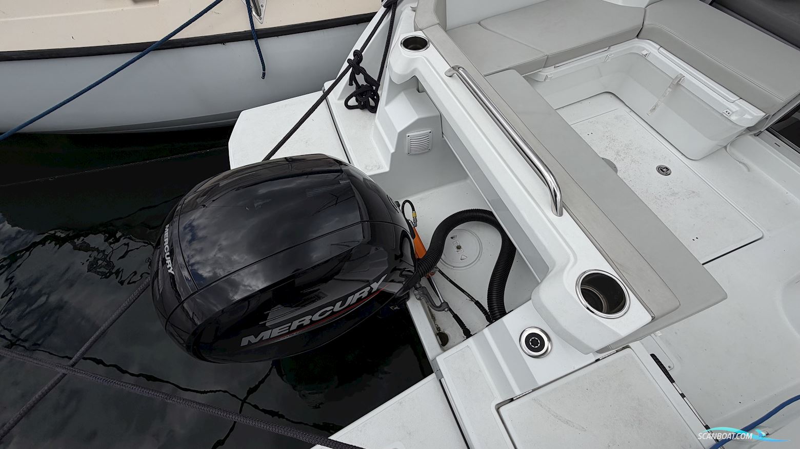 Beneteau Antares 7