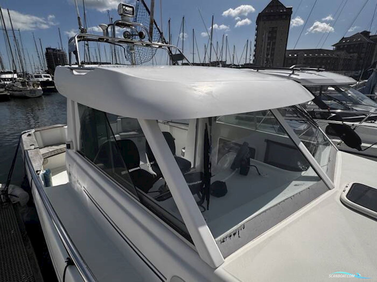 Beneteau Antares 710