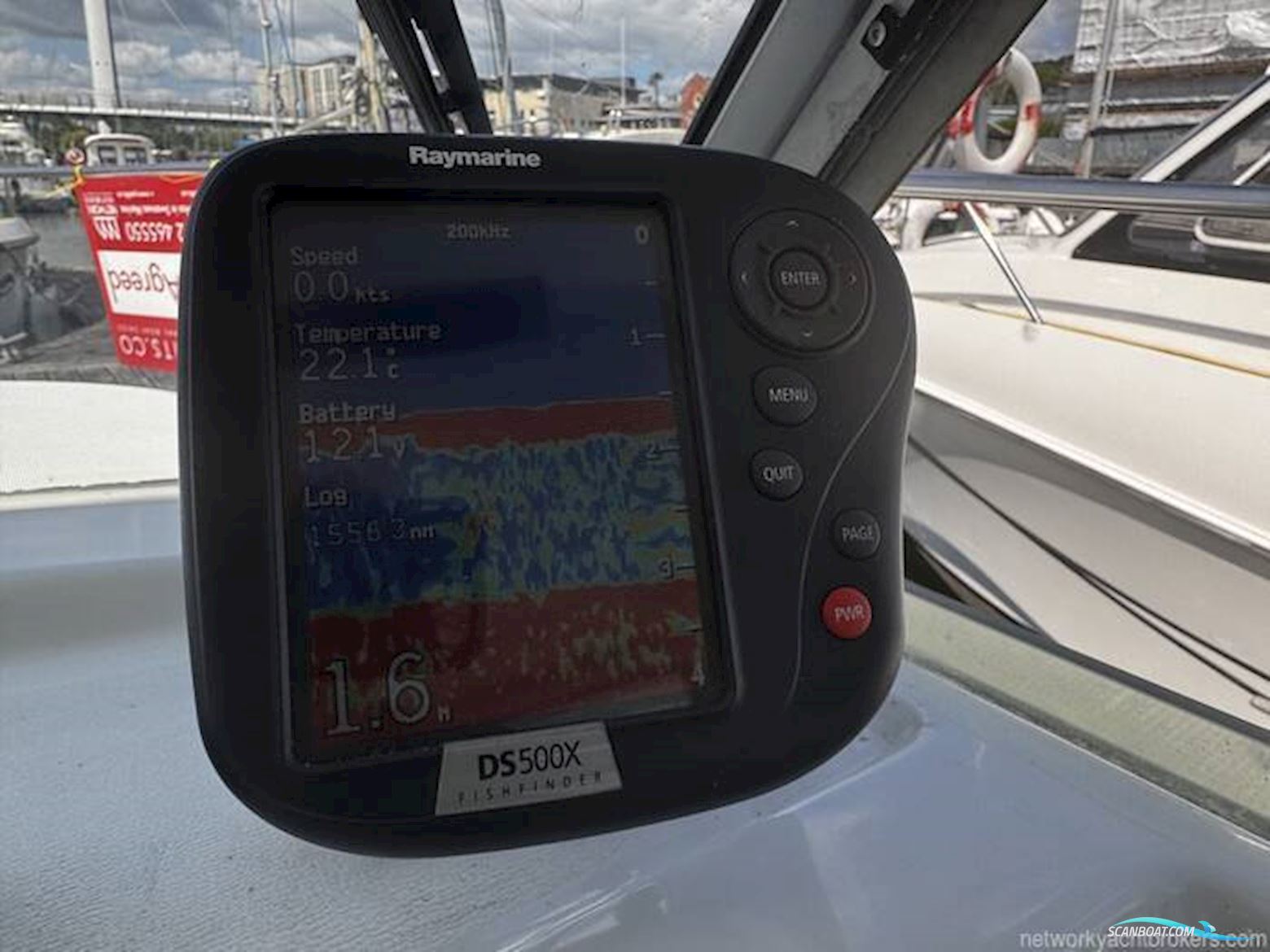 Beneteau Antares 710
