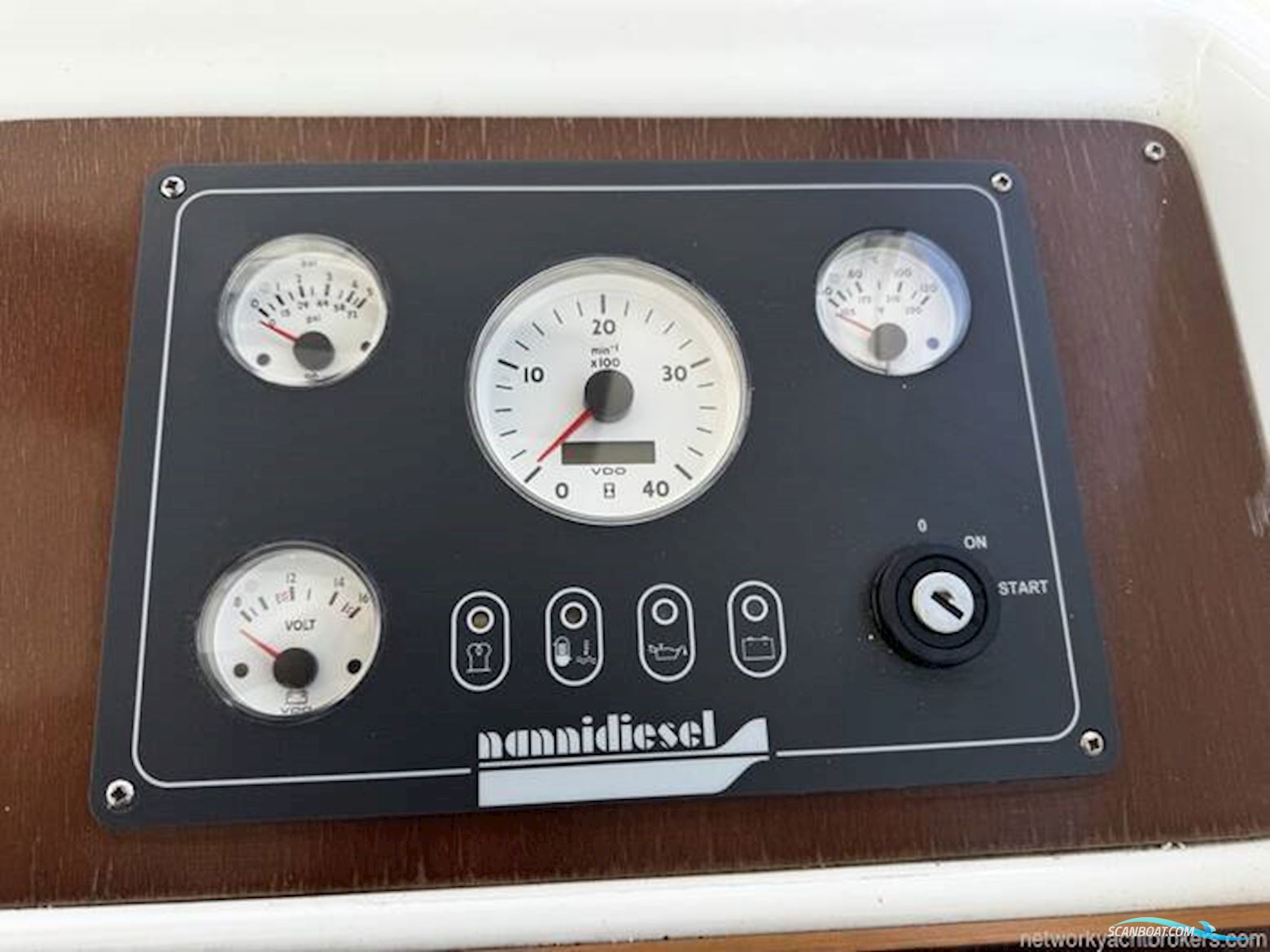 Beneteau Antares 710