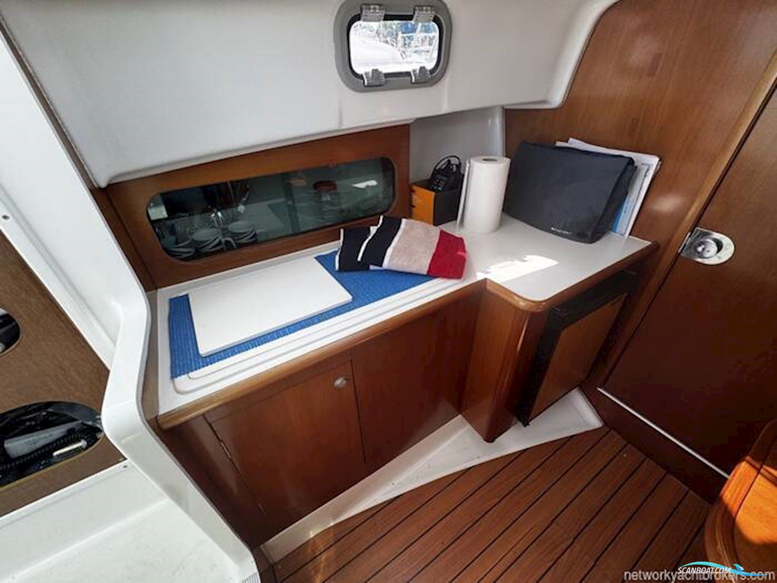 Beneteau Antares 710