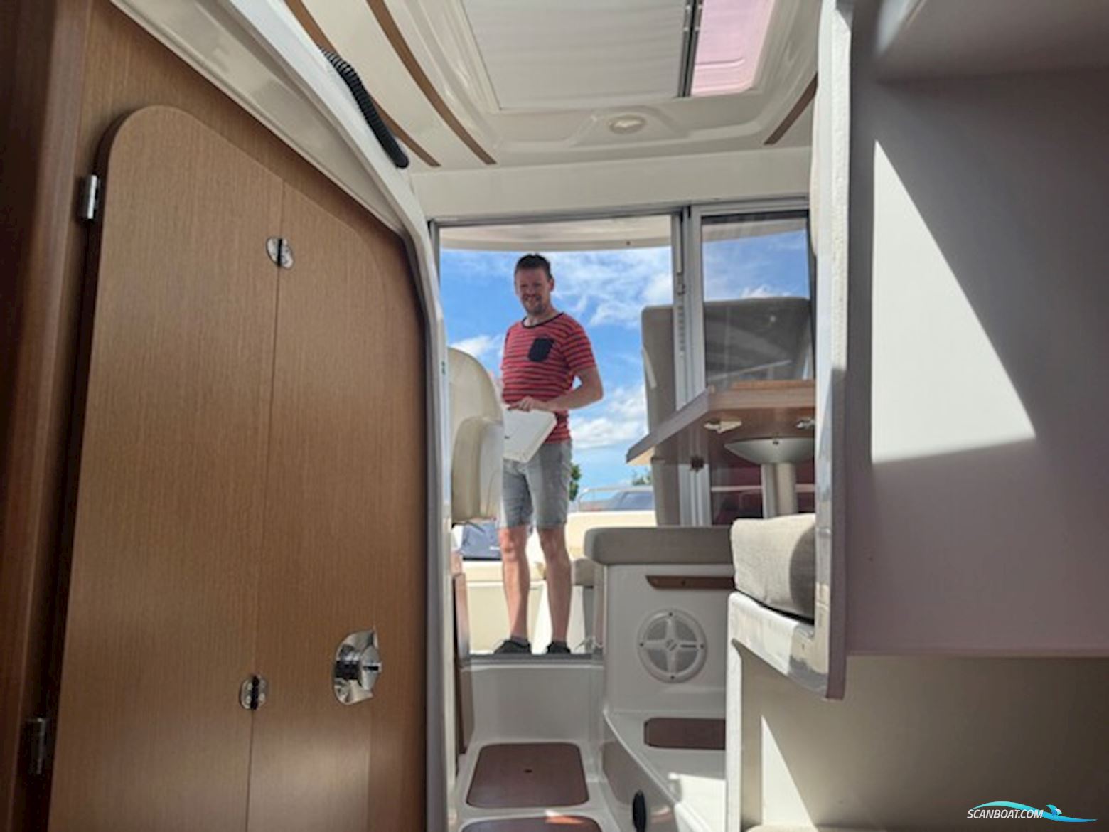 Beneteau Antares 780 Med 225 hk Yamaha-Efi 4 Takt V6 - Solgt