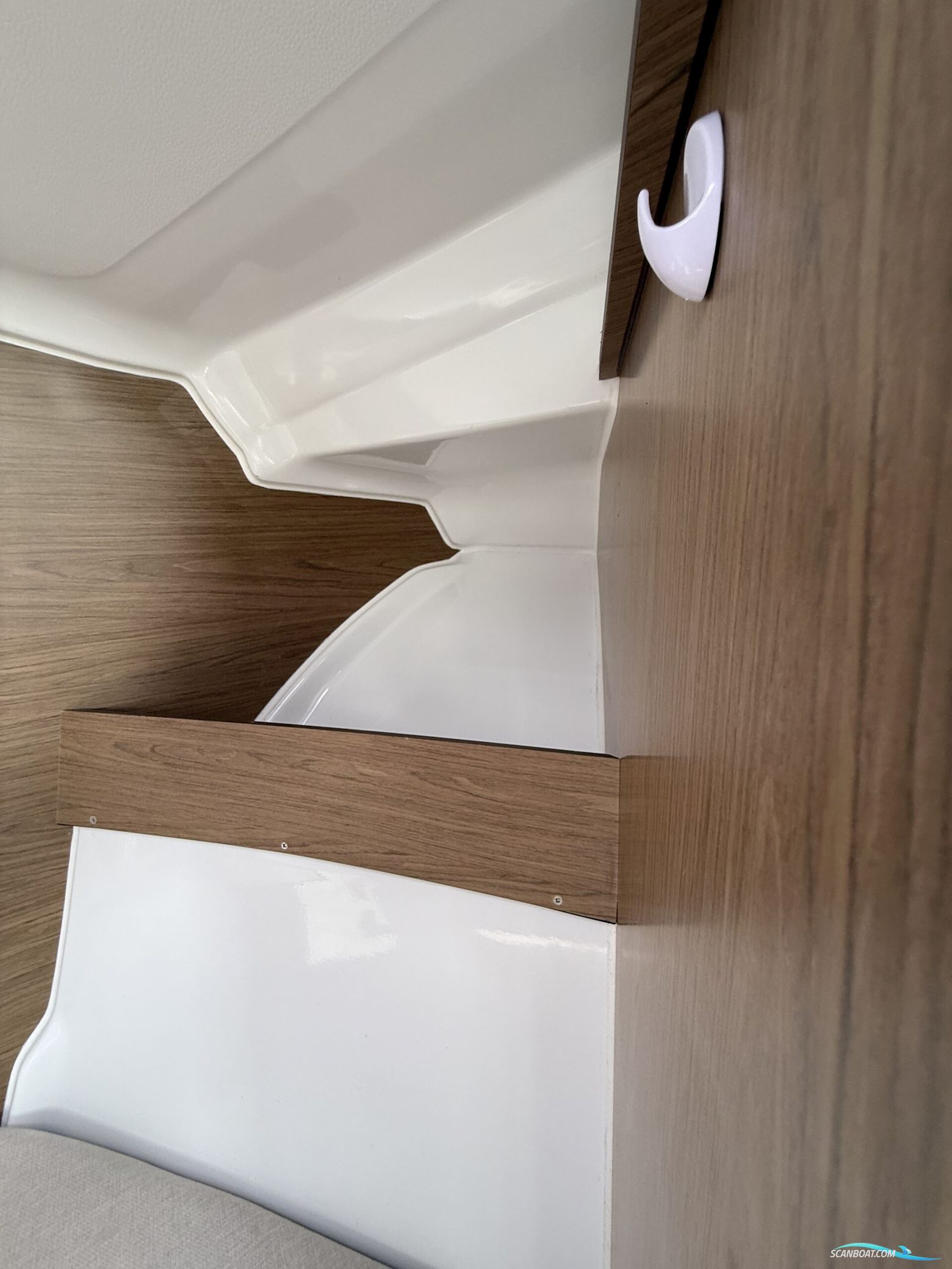 Beneteau Antares 780