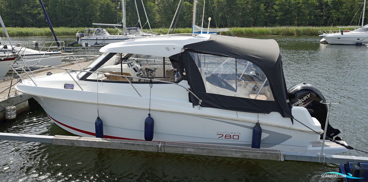 Beneteau Antares 780