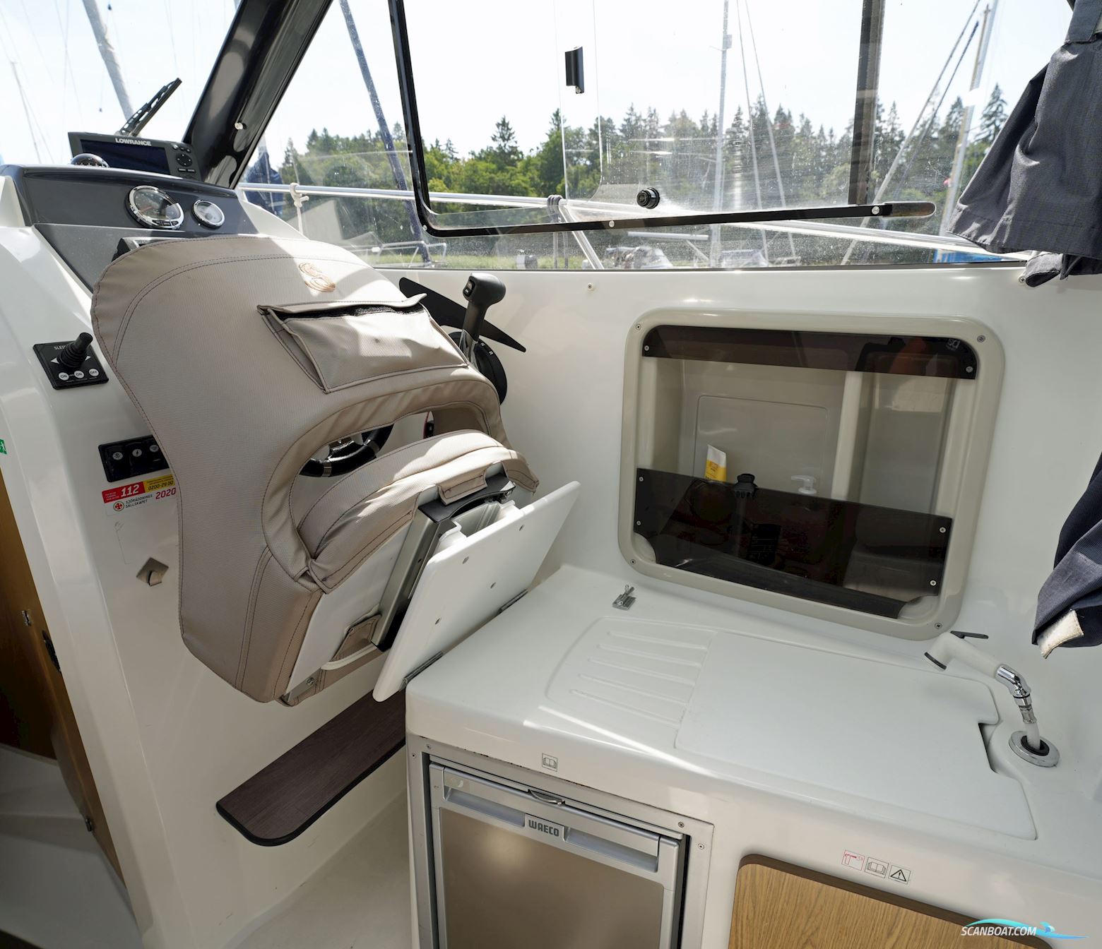 Beneteau Antares 780