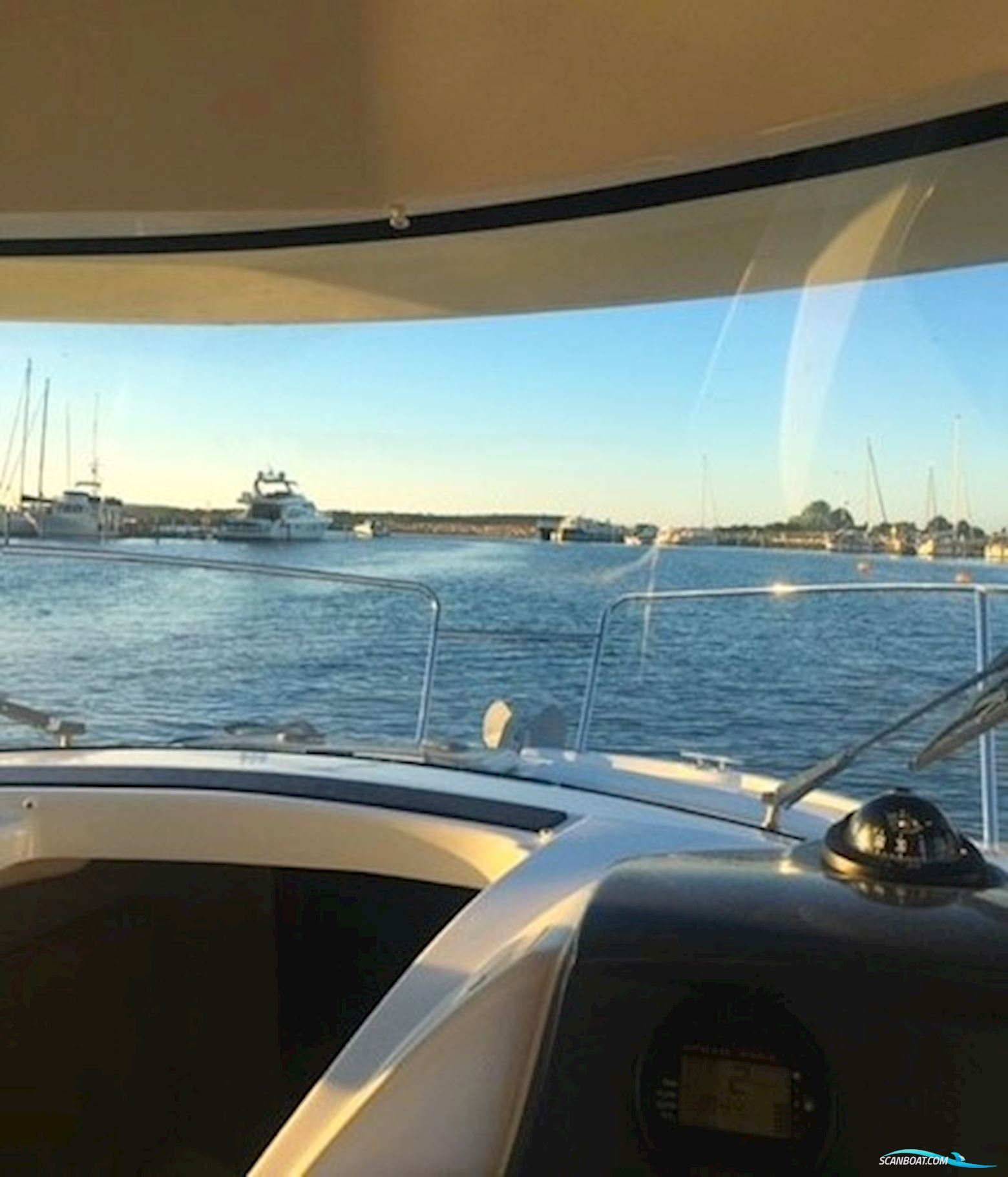 Beneteau Antares 7.80 Til Salg – Yamaha 150 HK – Veludstyret Kabinebåd Fra 2013