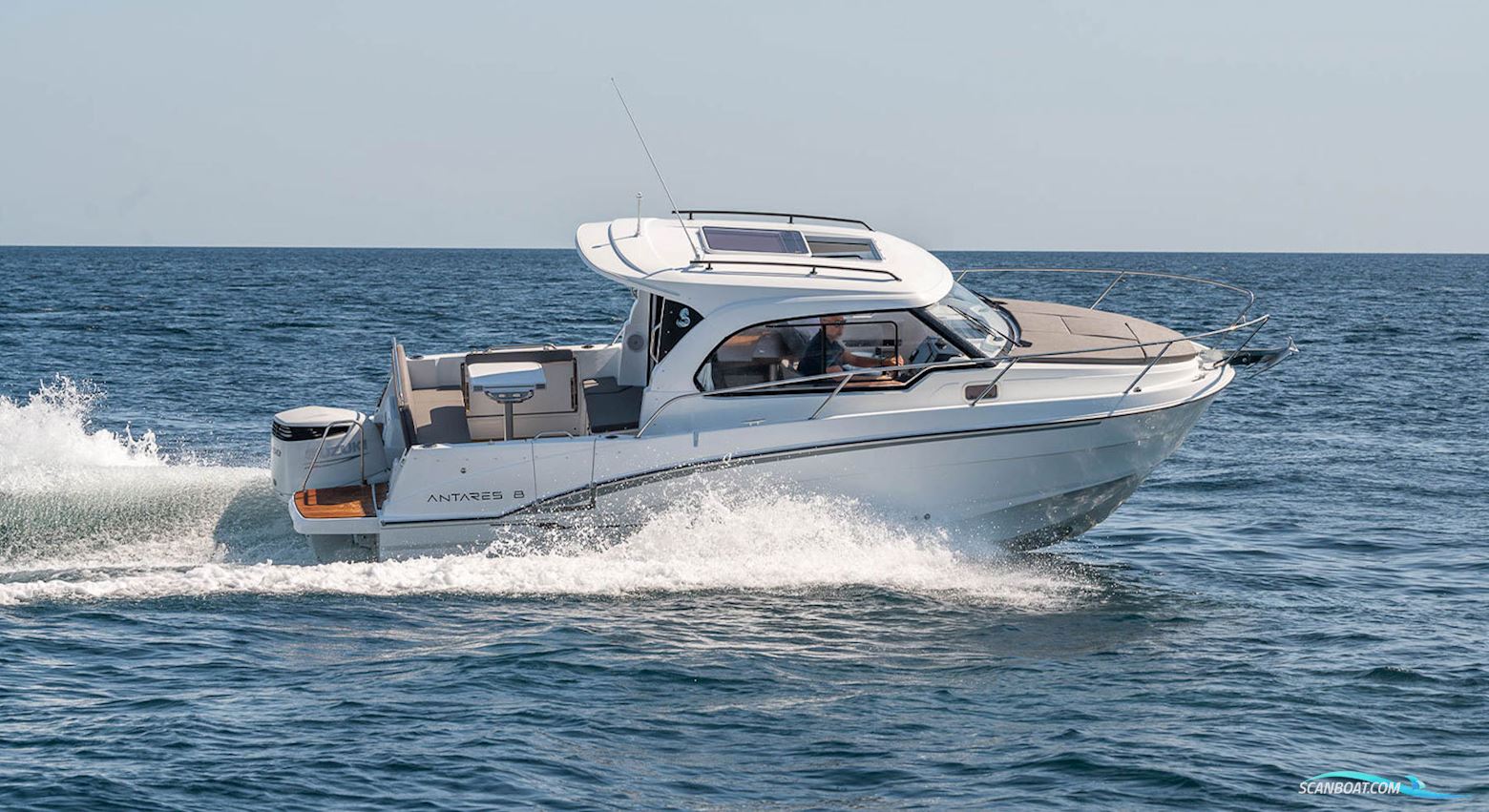Beneteau Antares 8 OB Motorboot 2020, mit Suzuki DF200Apx
 motor, Deutschland