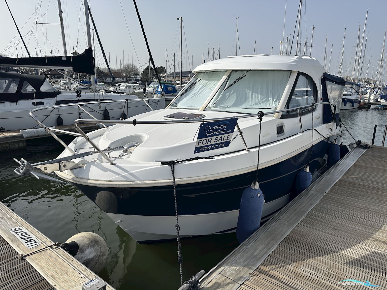 Beneteau Antares 8