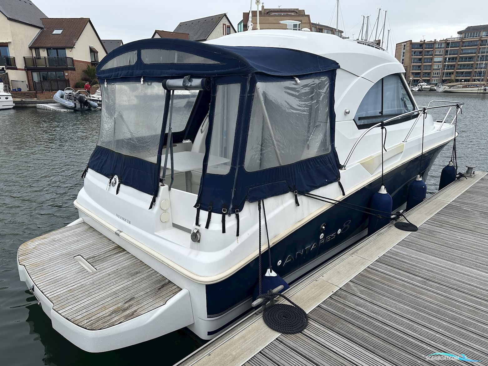 Beneteau Antares 8