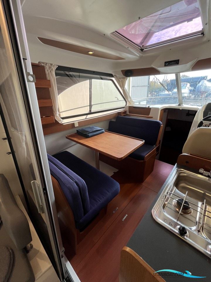 Beneteau Antares 8 Seamotion