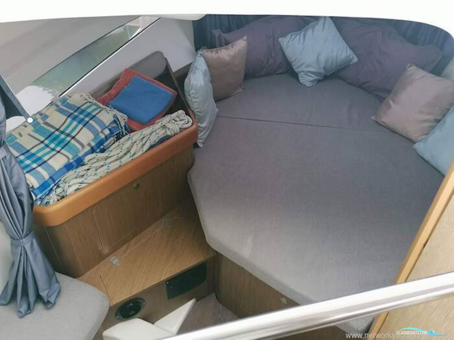 Beneteau Antares 8.80