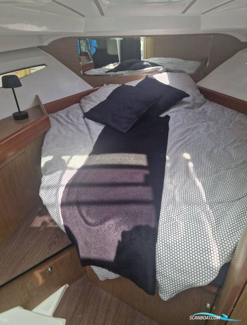 Beneteau Antares 8.80