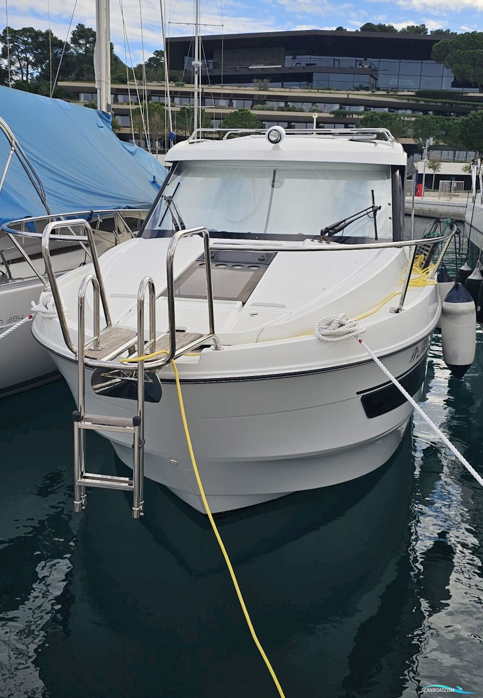 Beneteau Antares 9 Motorboot 2019, mit Honda motor, Kroatien