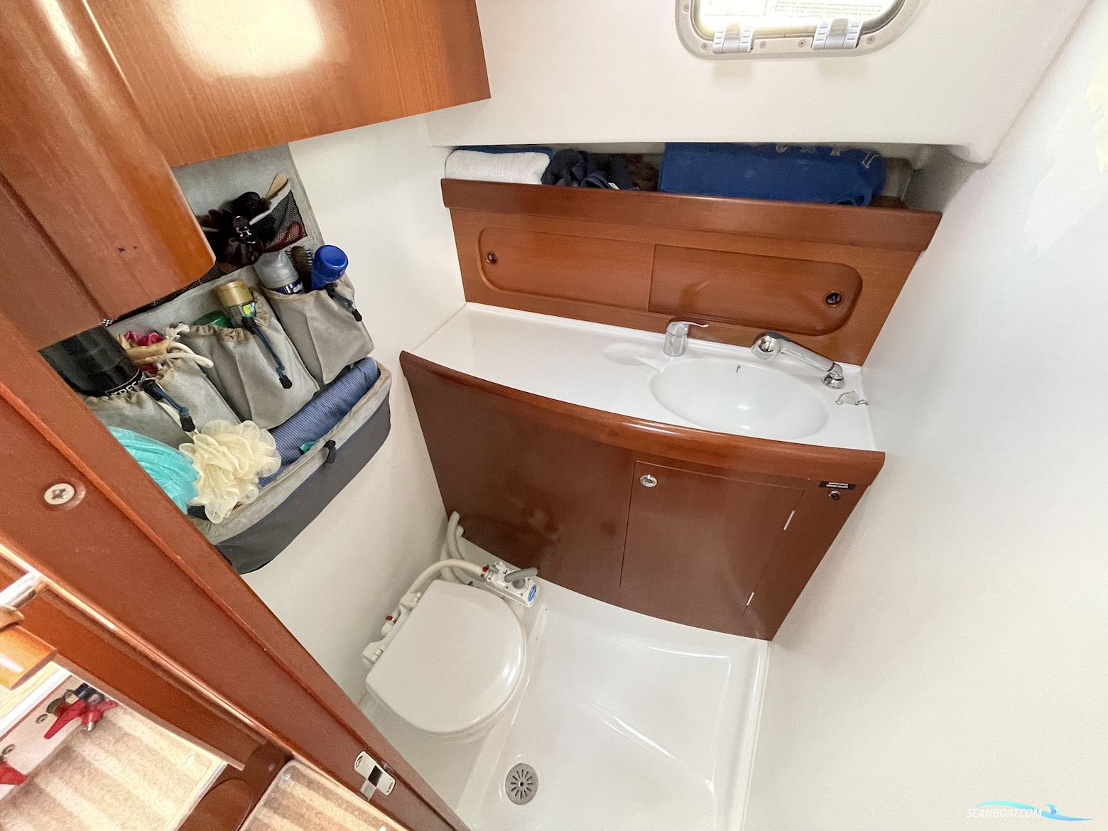 Beneteau Antares 9