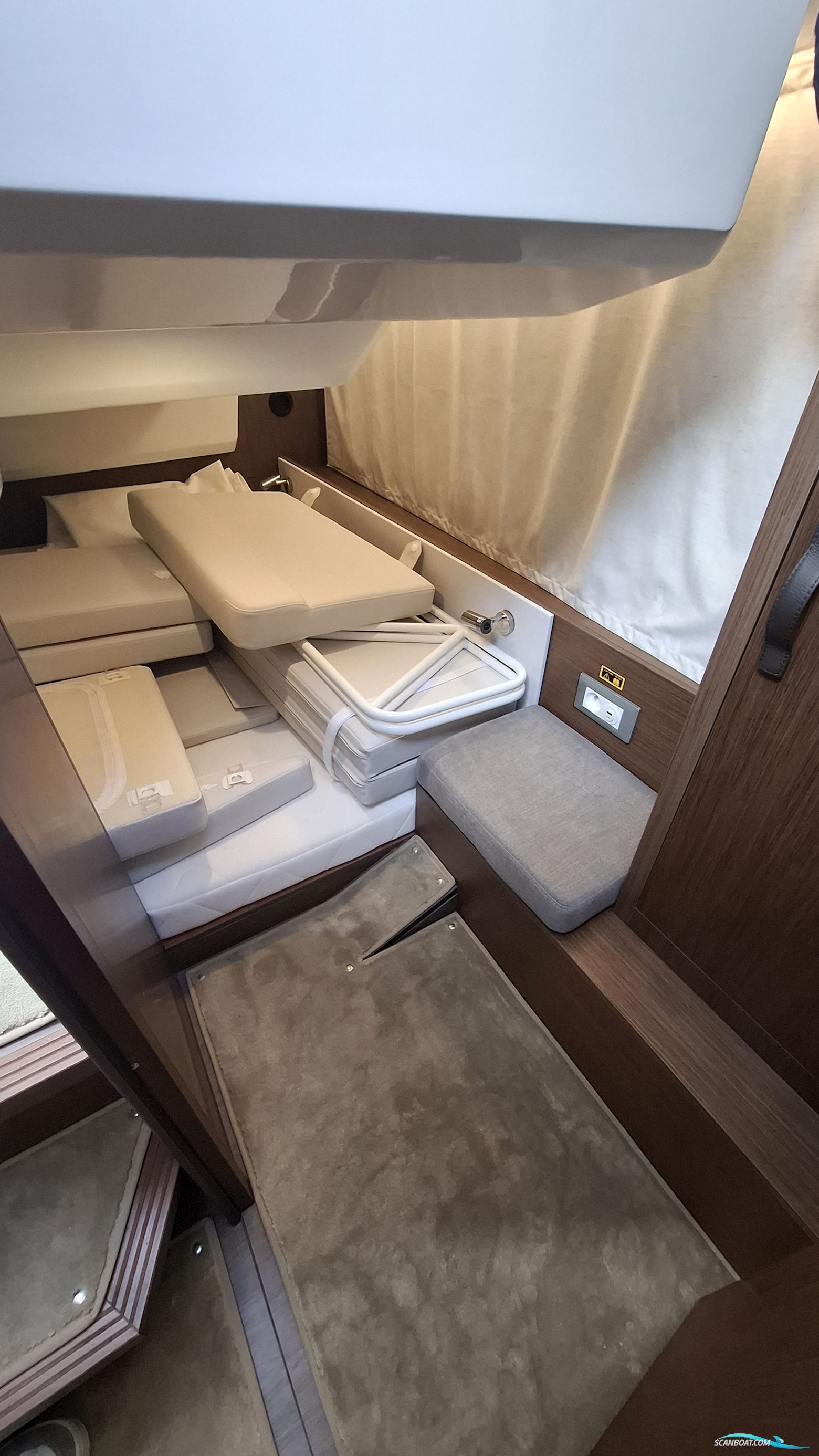 Beneteau Antares 9 V2