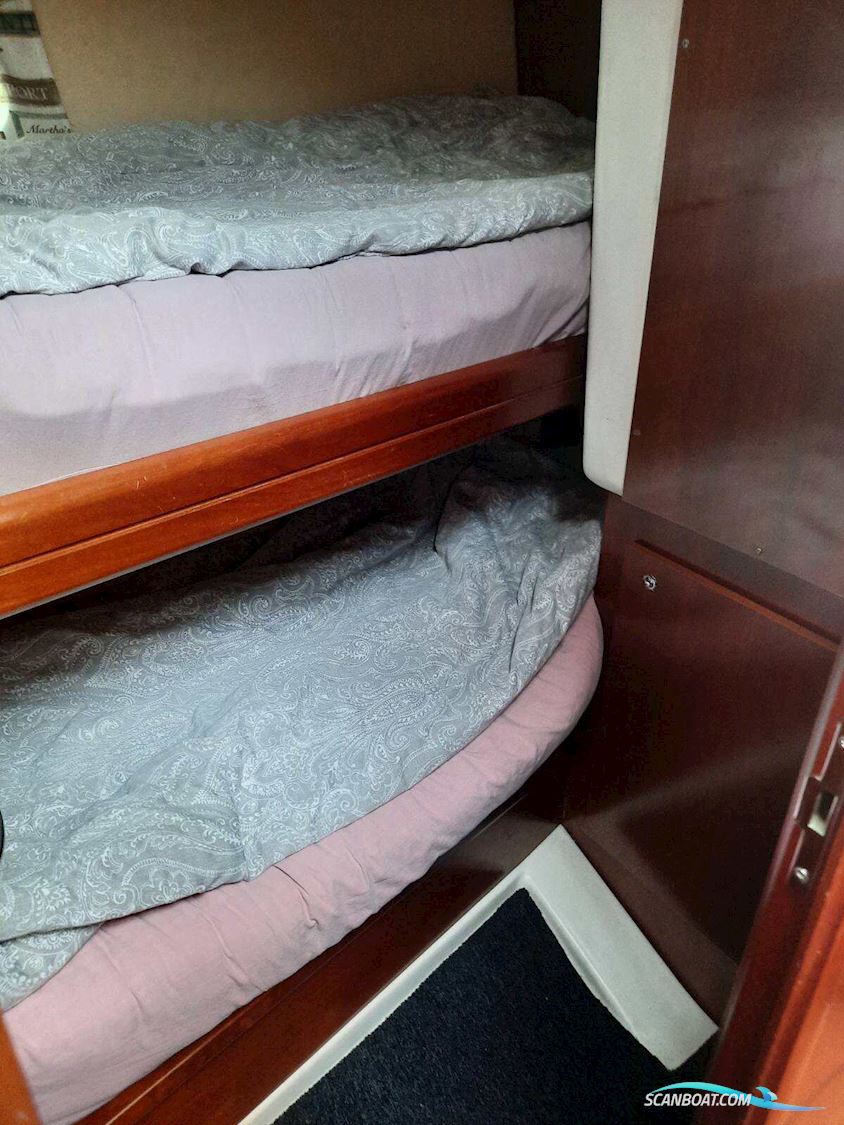 Beneteau Antares 980