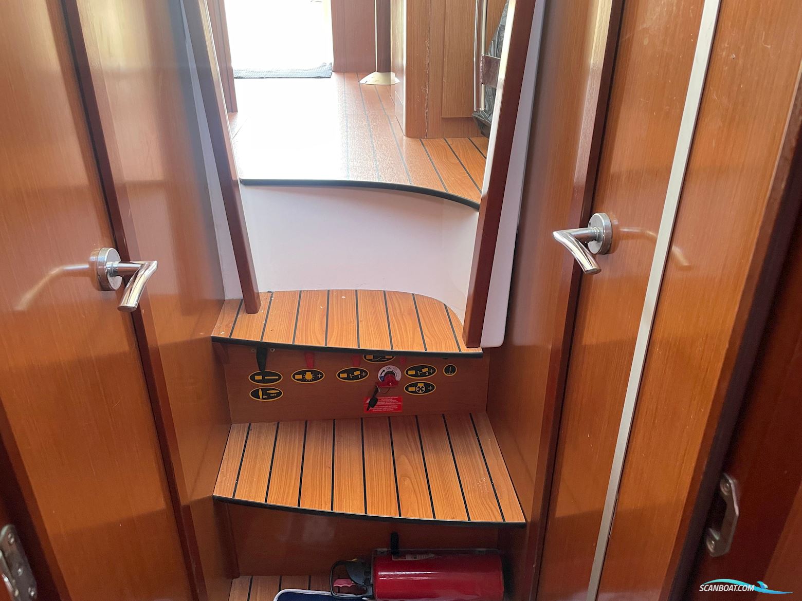 Beneteau Antares 980