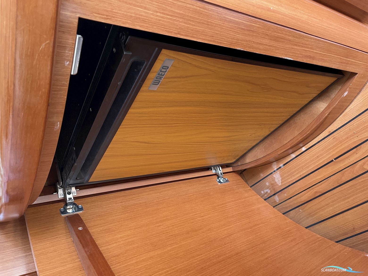 Beneteau Antares 9.80
