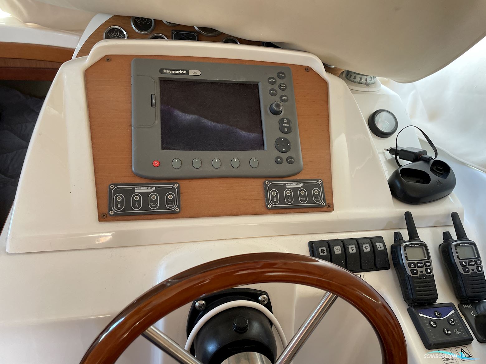 Beneteau Antares 9.80