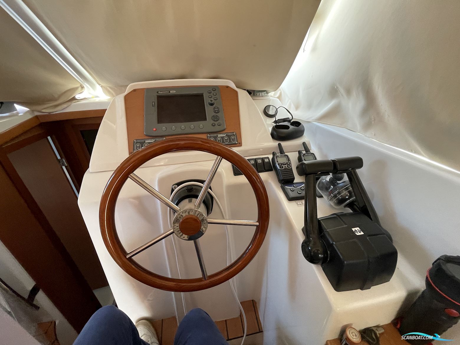 Beneteau Antares 9.80