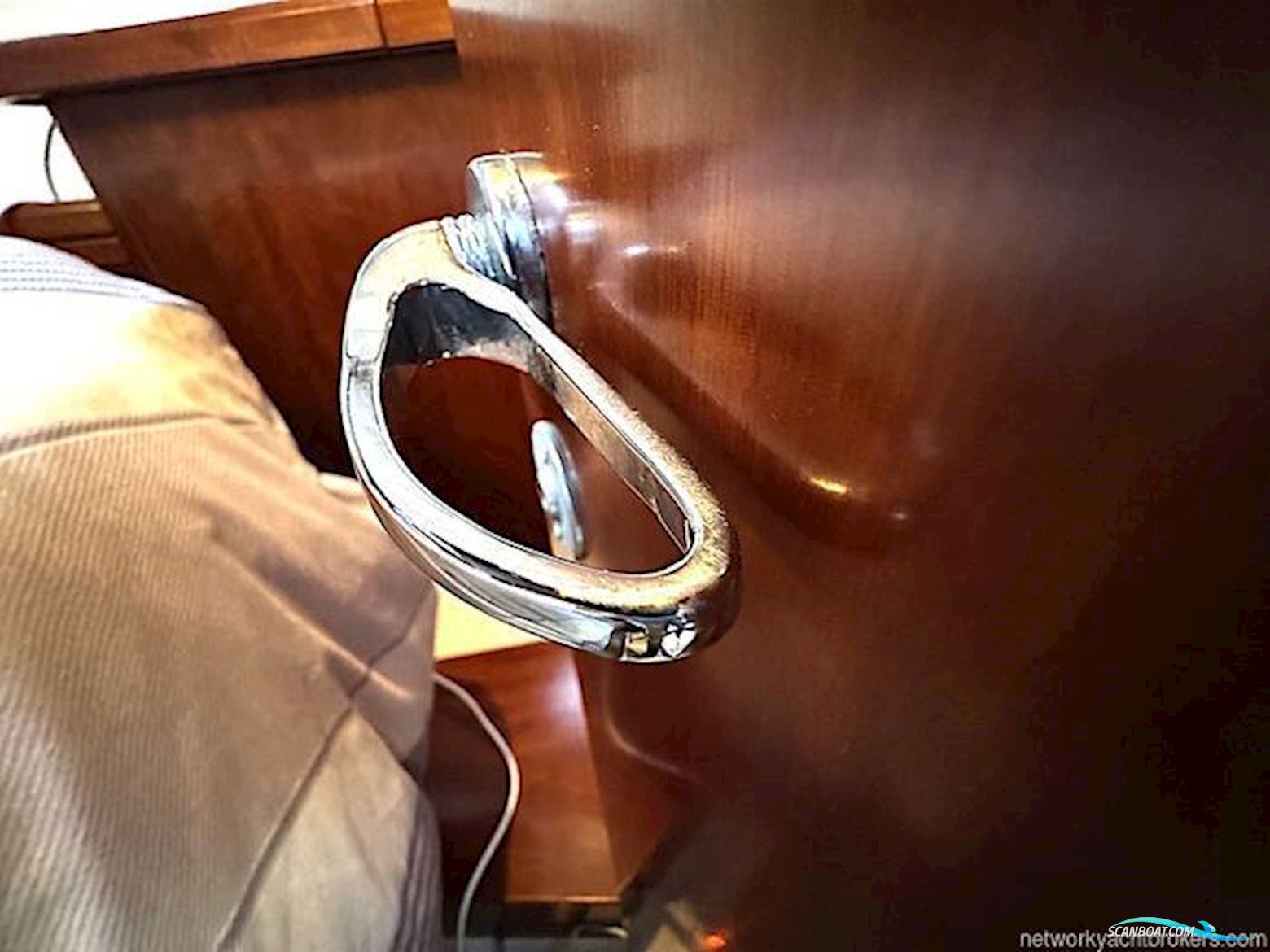 Beneteau Antares 9.80