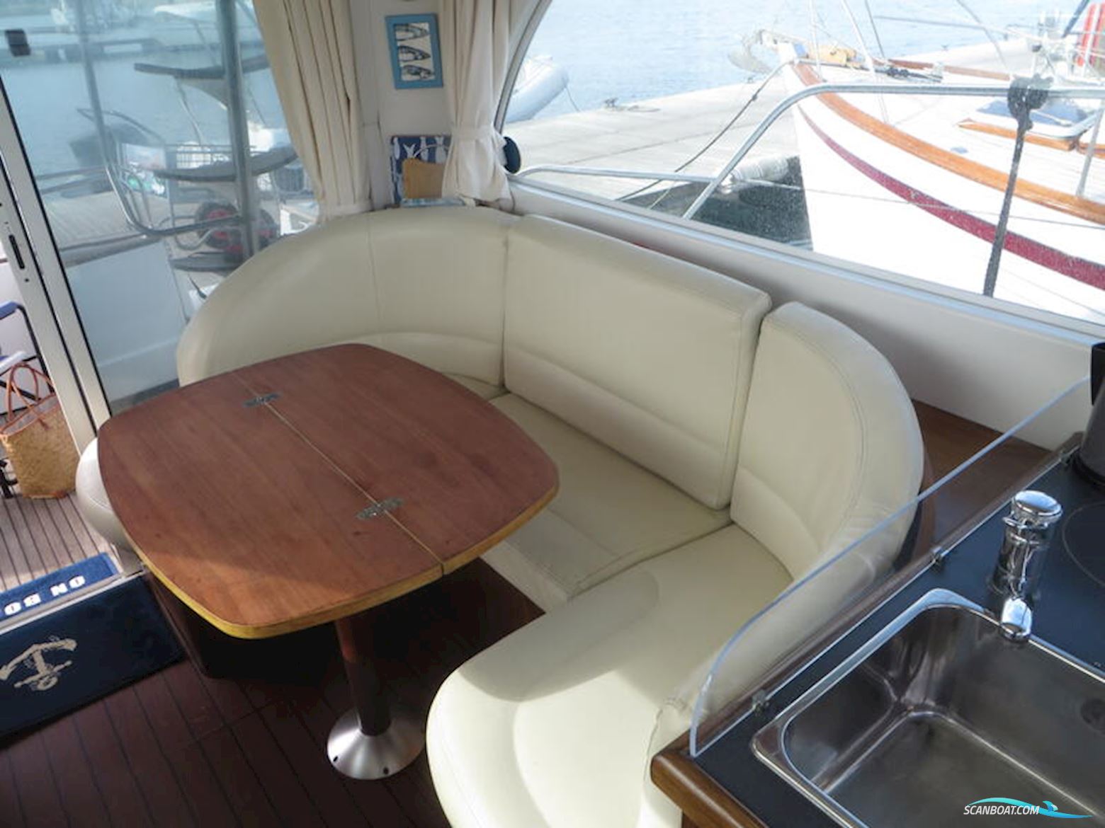 Beneteau Antares 9.80