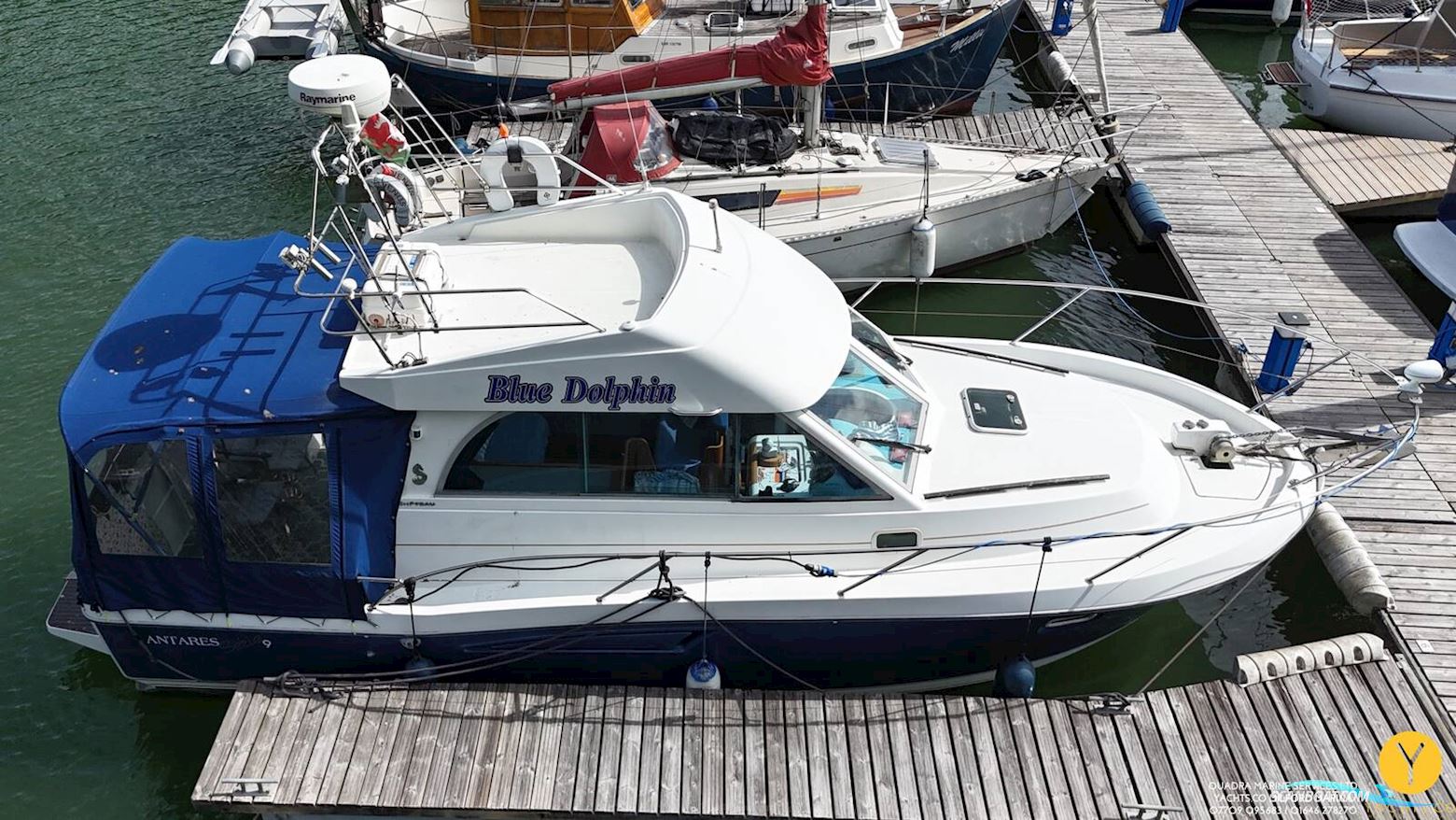 Beneteau Antares Serie 9 Motorboot 2004, mit Volvo Penta Kamd43P motor, England