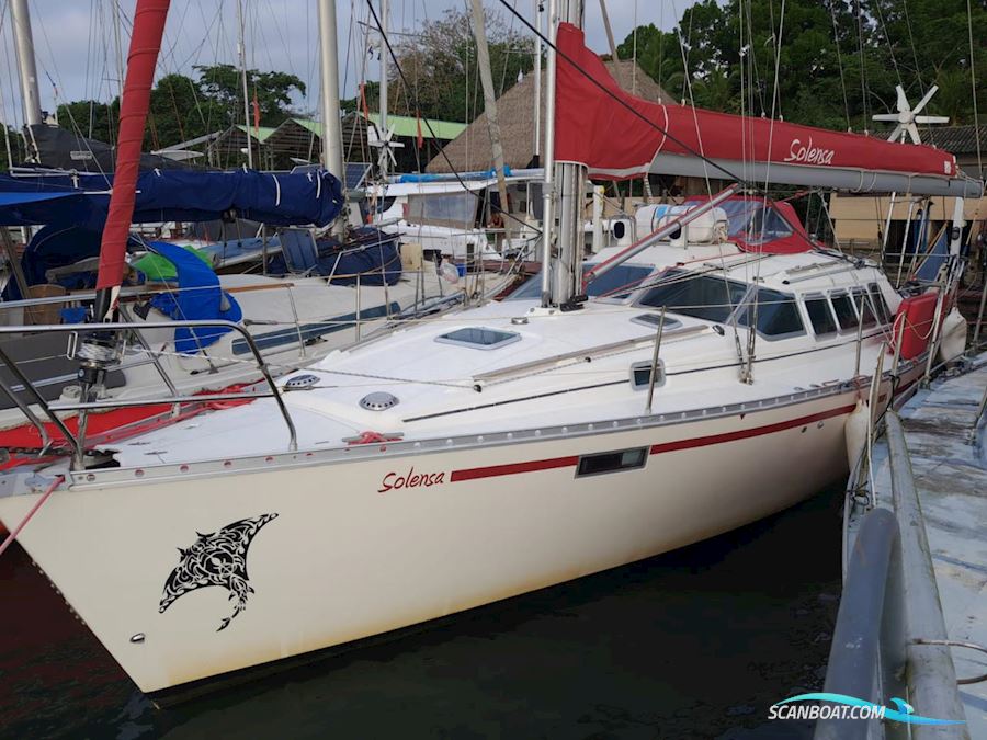 Beneteau Evasion 36 Motorboot 1991, mit Volvo 2003T motor, Caribbean