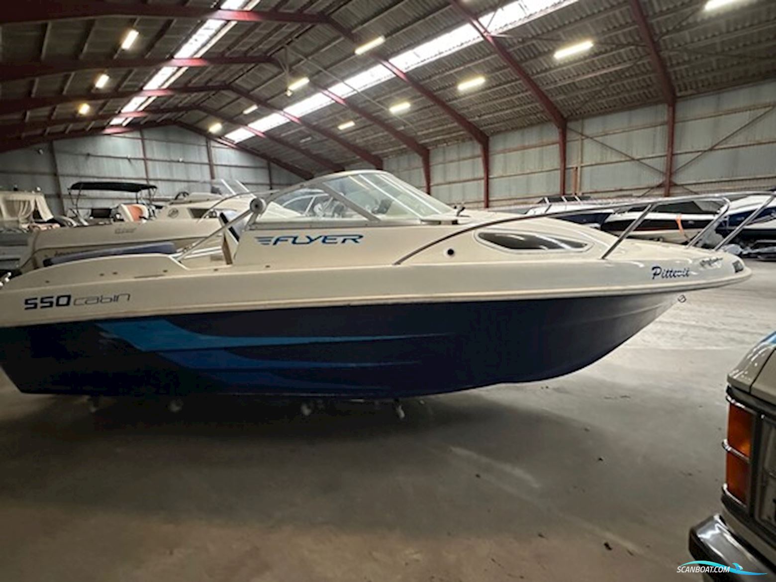 Beneteau Flyer 550 Cabin med trailer og næsten ny Mercury motor – klar til sæsonen