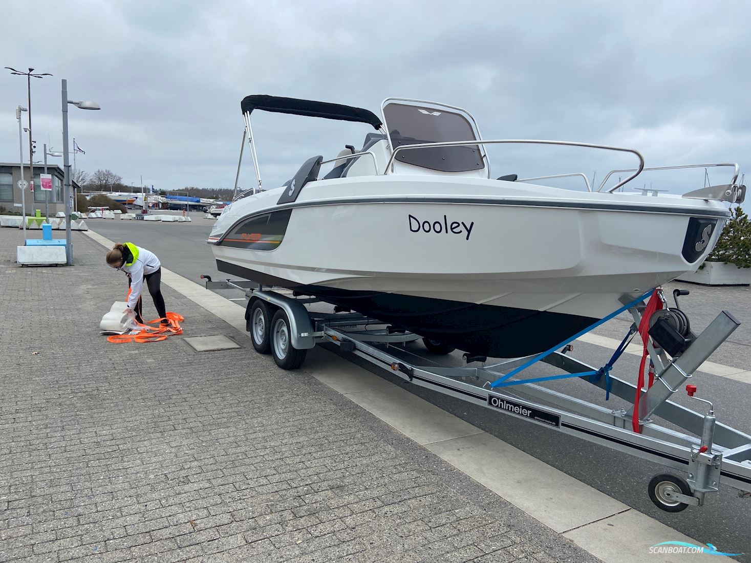 Bénéteau Flyer 6.6 Spacedeck Mit Yamaha F200 Und Trailer