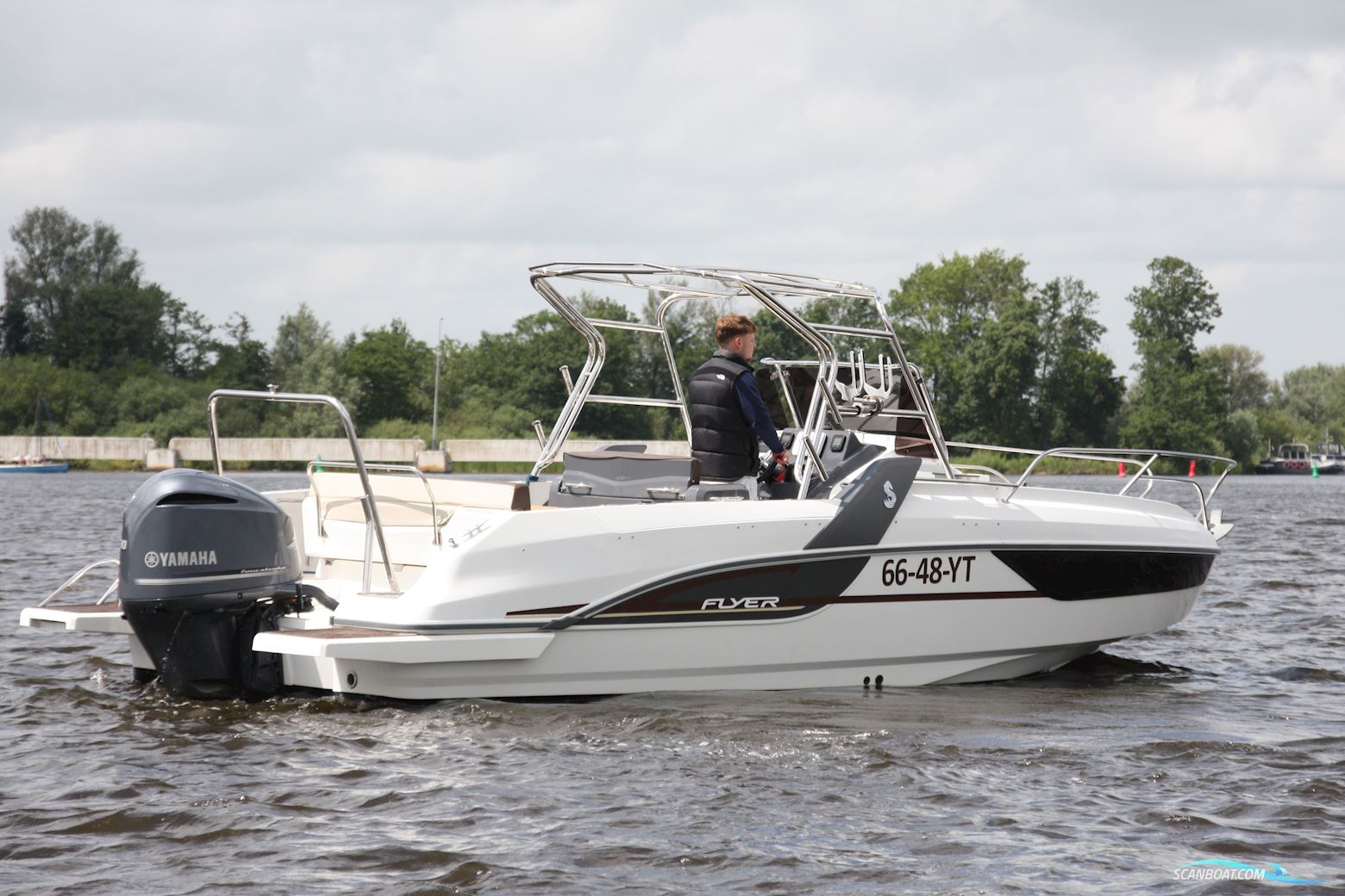 Bénéteau Flyer 7.7 Sundeck