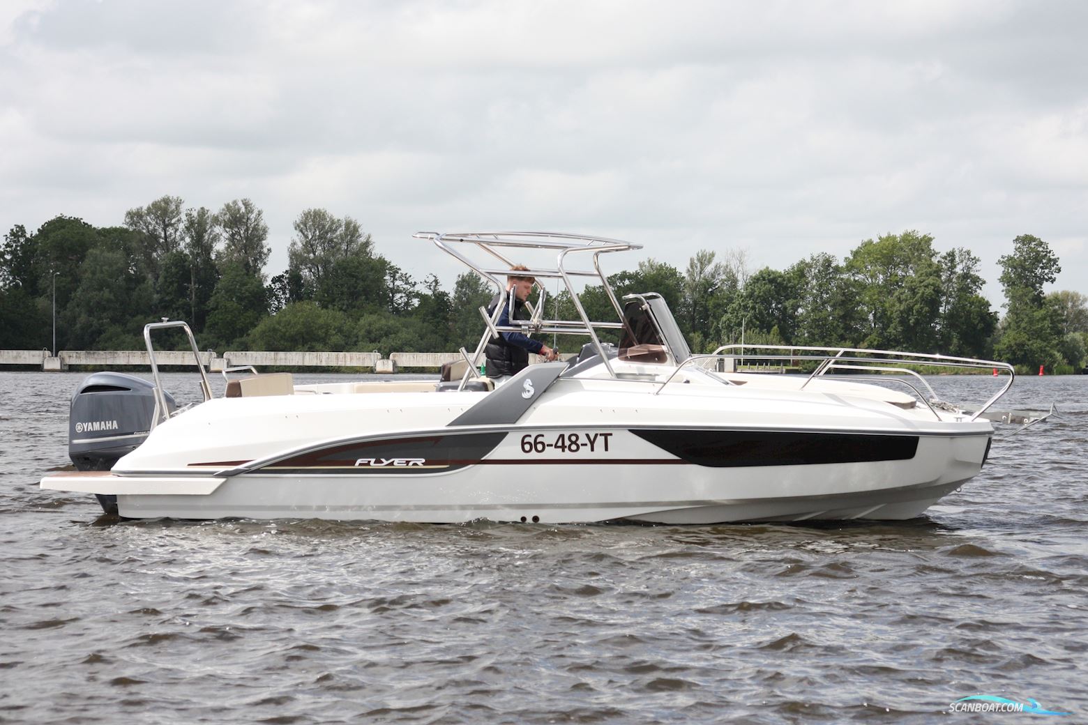 Bénéteau Flyer 7.7 Sundeck